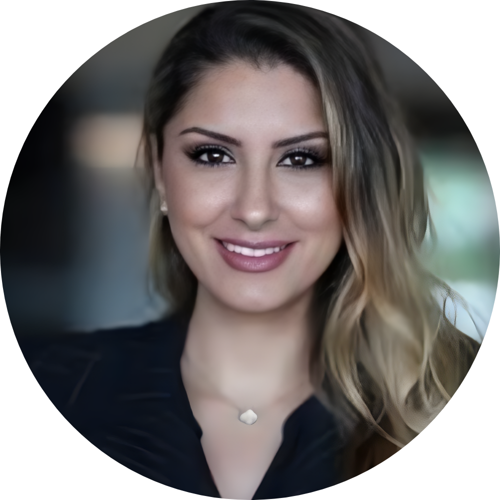 Nancy Bayat‎